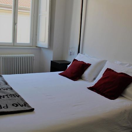 Palazzo Della Torre Elegant Apartment In Como Exterior foto