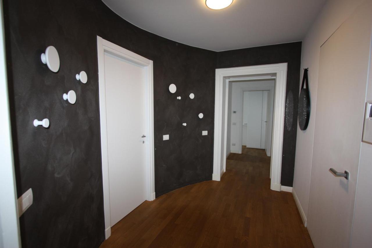 Palazzo Della Torre Elegant Apartment In Como Exterior foto